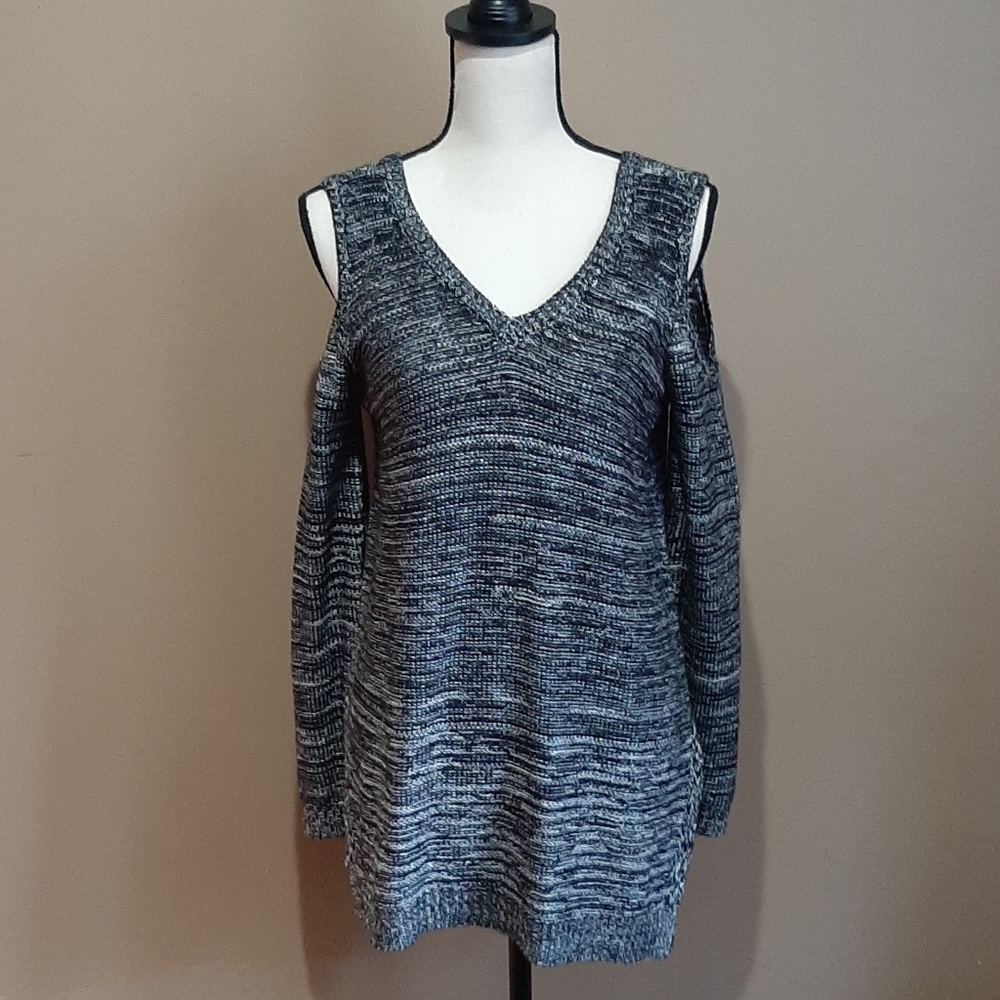 Women's V Neck Cold Shoulder Sweater